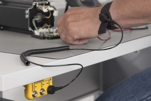 ESD Earthing Terminal, 3 x DK10 - 0.0.636.27