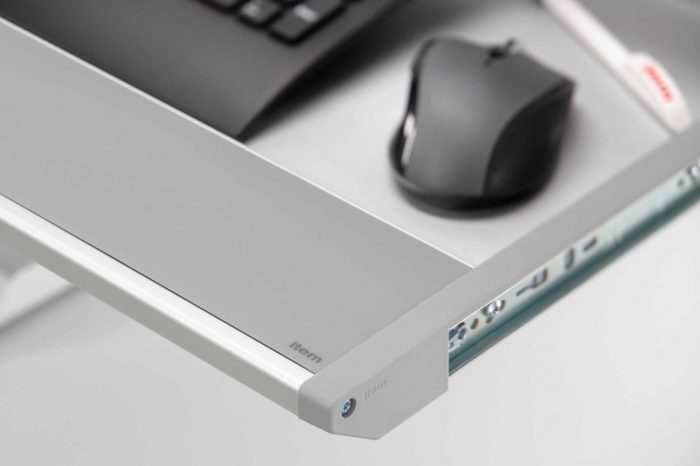 Pull-Out Keyboard Shelf - 0.0.691.26