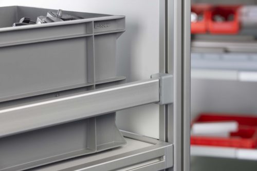 Retaining Bracket 8 40x16, grey similar to RAL 7042 - 0.0.654.51